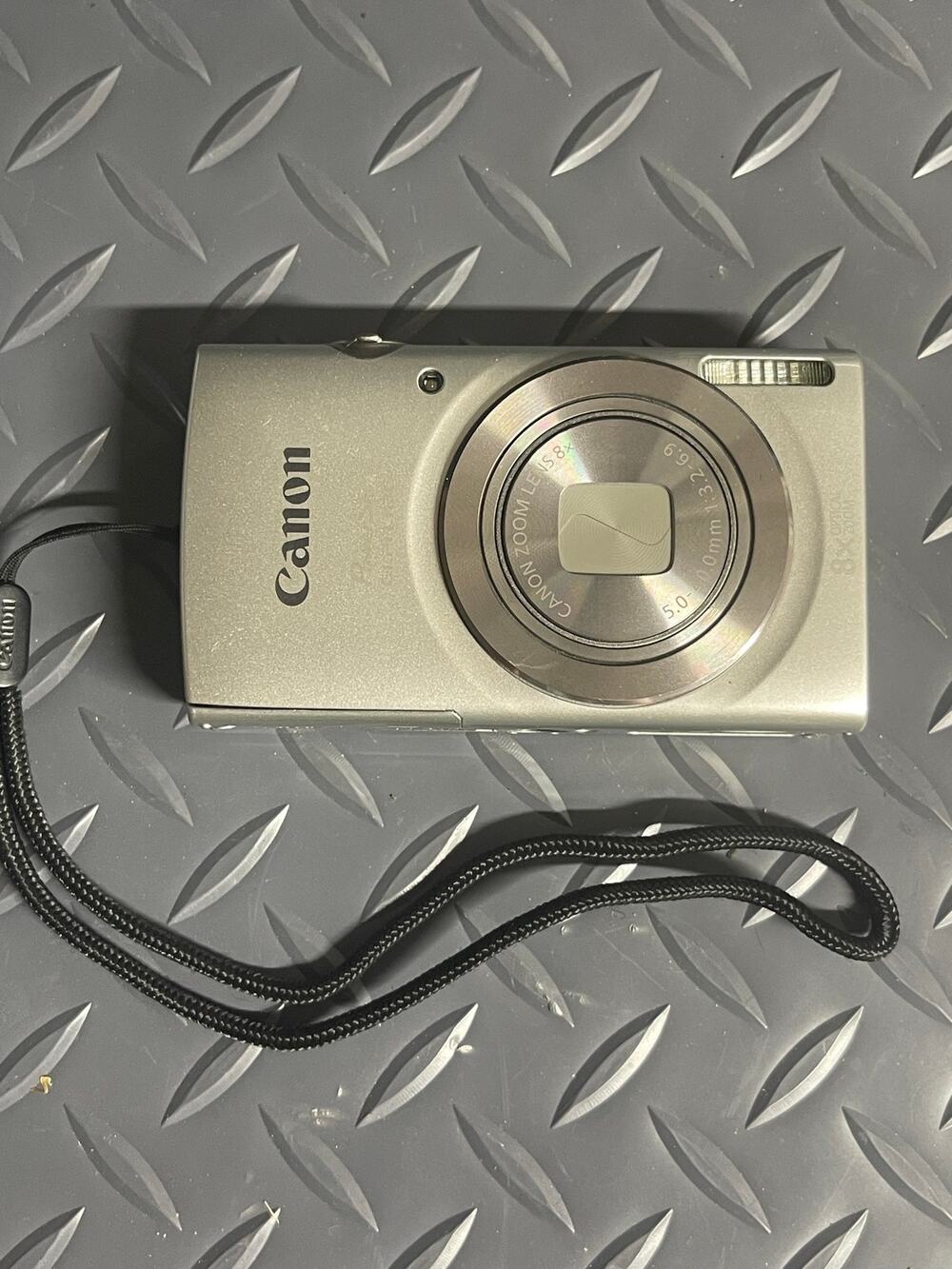 Canon PowerShot ELPH 180 Silver PC2275 with Battery 20MP 8x 720p HD IXUS 175